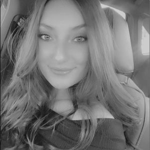 Meet your Posher, Bella